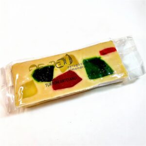 Turrón nieve con frutas escarchadas